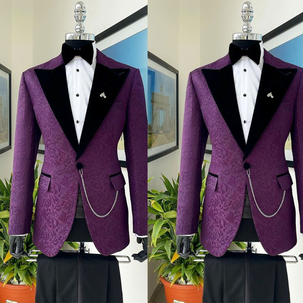 Retro Men Suits Tailor-Made Jacquard 2 Pieces Set Peaked Lapel Jacket Velvet Blazer One Button Groom Customized Coat Black Pants Plus Size
