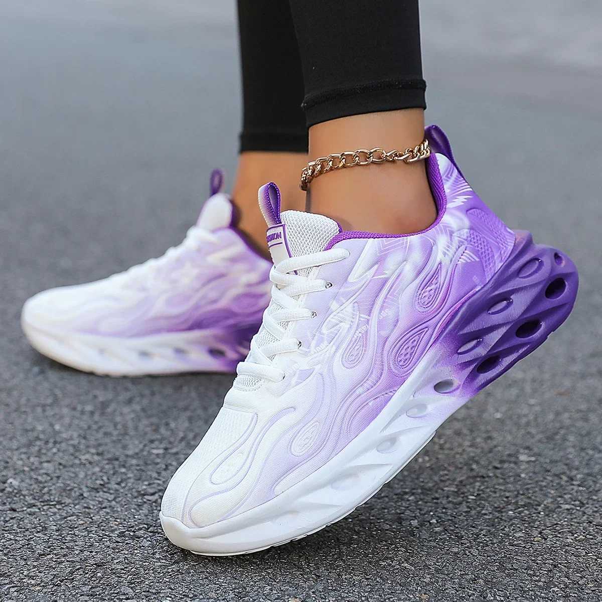 Sneaker Women Running Shoes Thick Sole Mesh Breathable Tennis Sports Shoes for Women Z250812