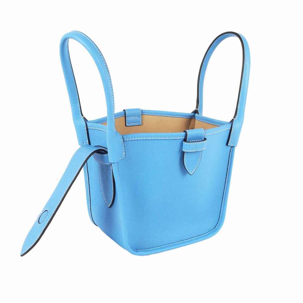 New Niche Design Women S Handbag Wing Handheld Basket Genuine Leather Cowhide Swing Foldable Bag Classic Black