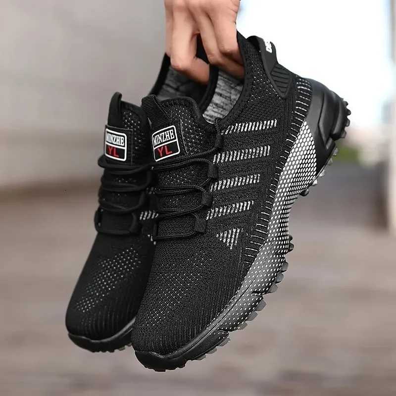 2025 New Men Running Shoes Breathable Outdoor Sports Shoes Lightweight Sneakers for Men Comfortable Athletic Training Footwear Z250812