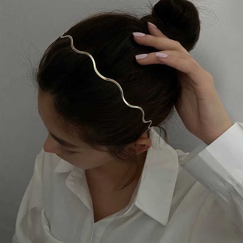 Gold Metal Wave Bending Hairbands Wen Simple Geometric Thin Hairbands Korean Style Elegant Dress Hair Accessories X250812