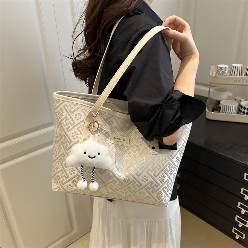 Bohemian Style Women s Large Capacity New Summer Fashionable Casual Trendy Personality Pendant Tote Shoulder Bag ddmymarket