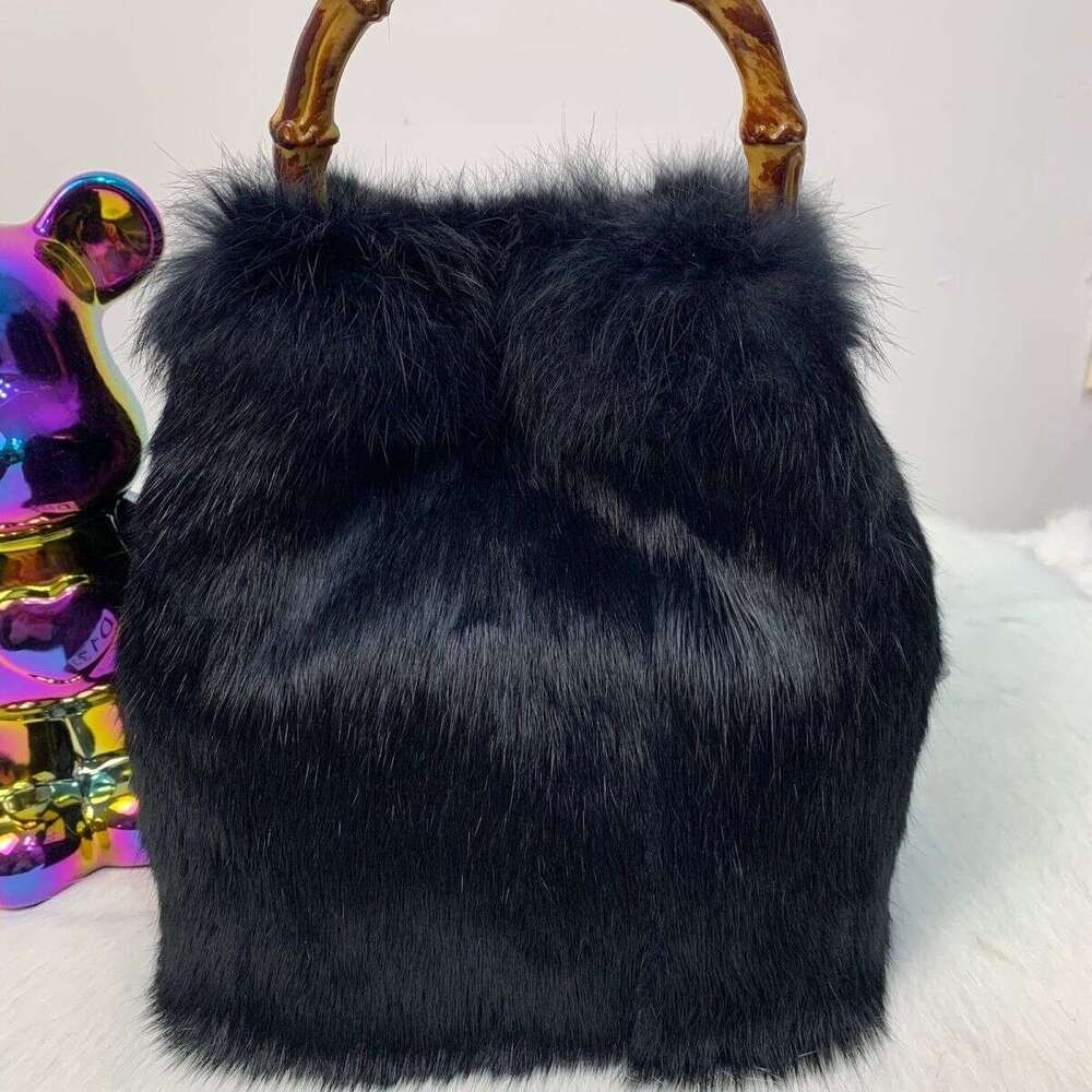 toteBag Shoulder bag ROSE NOIRE Real Bucket Rabbit Fur Whole Leather Handbag Crossbody Bag For Women Autumn Winter New Thickened Velvet Exquisite