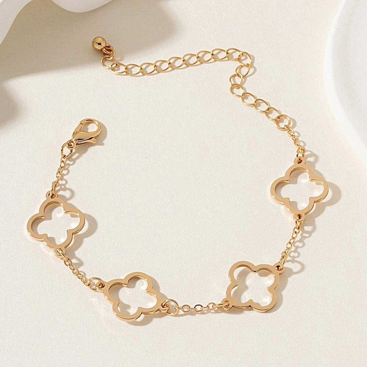 1pc Lucky Fashion Flower Decor Bracelet Women For Daily Decoration for Friends Mom Gifts Party Favors Jewelry