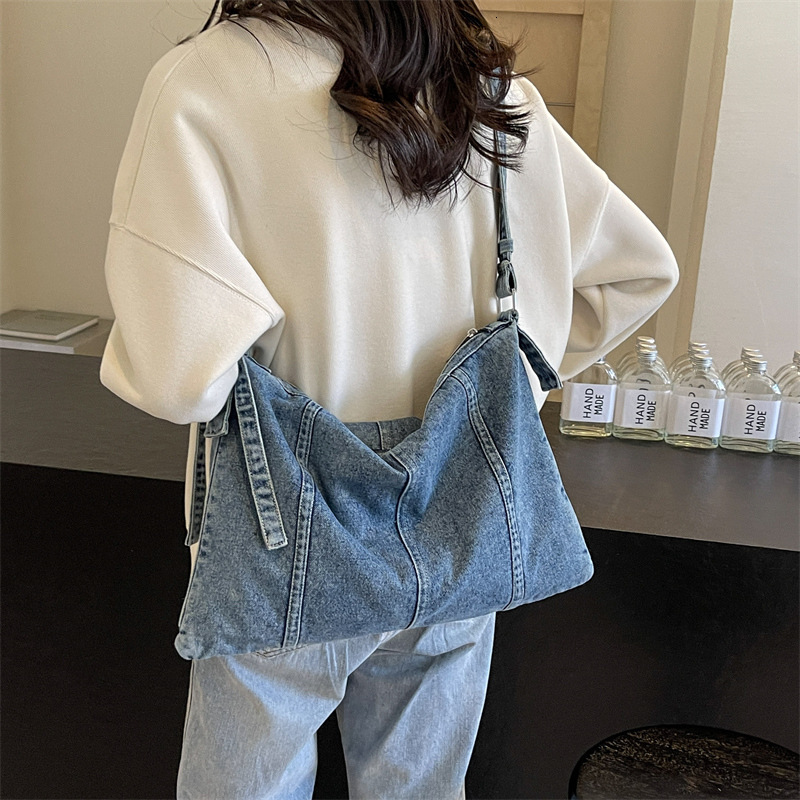 Denim for Women New Fashion Commuting High-end Feel Single Shoulder Crossbody Large Capacity Tote Bag
