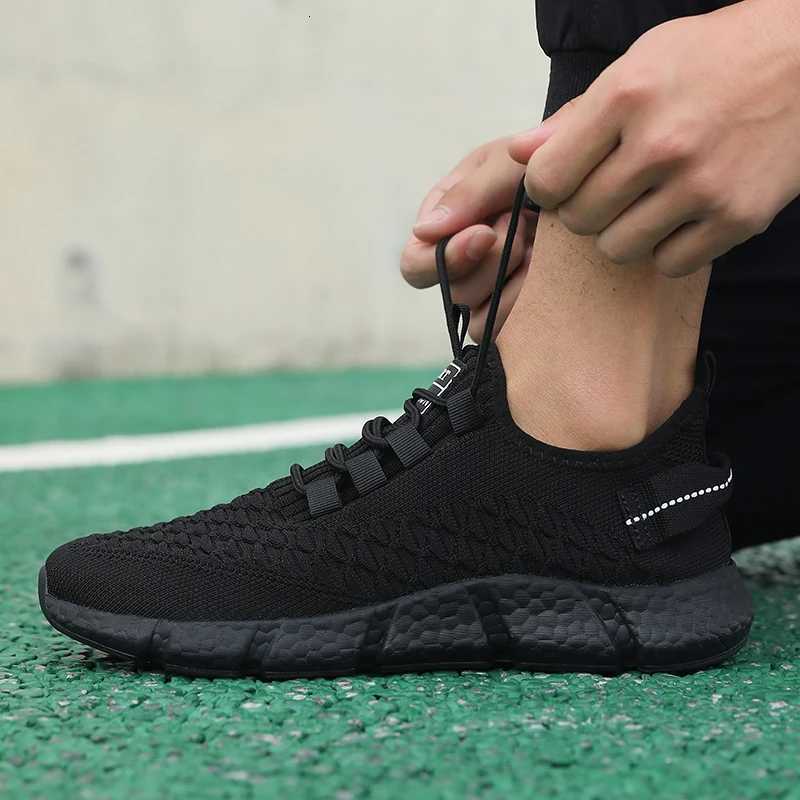 Hot Sports Fashion Mens Sneakers Breathable Lightweight Running Shoes 2025 New Men Women Casual Walking Sneakers Womens Tennis Z250812