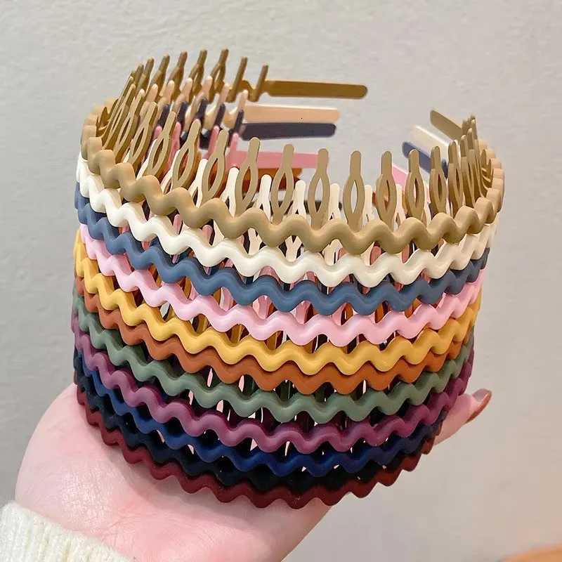 3Pcs Elegant Solid Color Wave Hairbands For Women Trendy Toothed Non-slip Hair CBS Hair Accessories Girl Face Wash Bands X250812