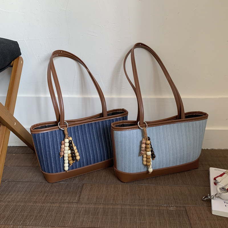 2025 Autumn bag New Shoulder Bag Retro Women s Underarm Commuter Bag New Denim Large Capacity Handbag Simple Women s Underarm Bag women s Autumn New D