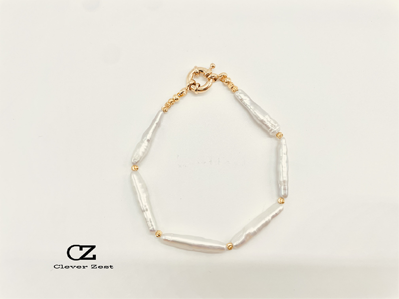 Natural freshwater pearl bracelet with gold-plated finish Fashionable design Bohemian style Beach vacation style Layered style Best friend gift