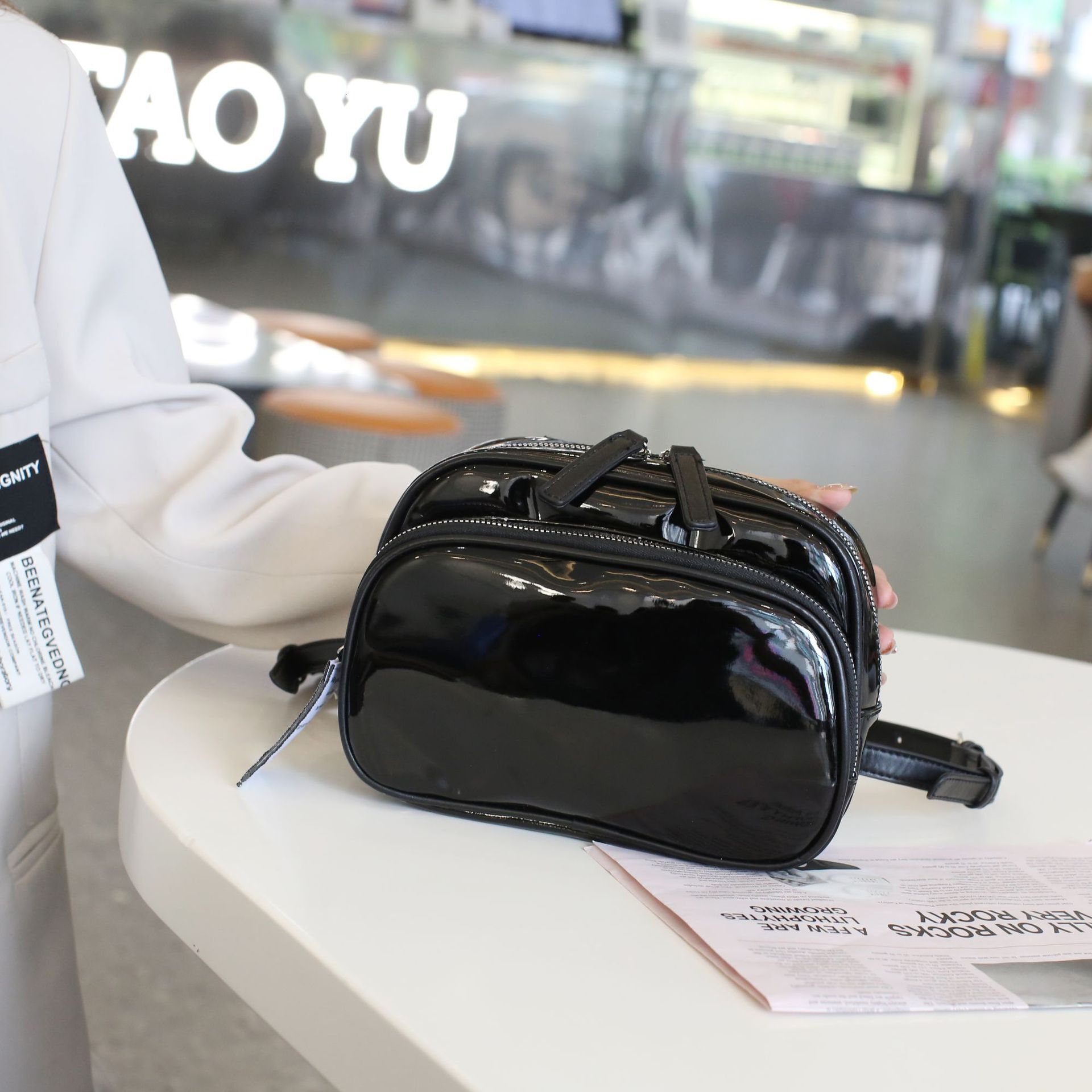 Minimalist PU Leather Women's New Black College Style Student School Bag Casual Versatile Backpack for Women