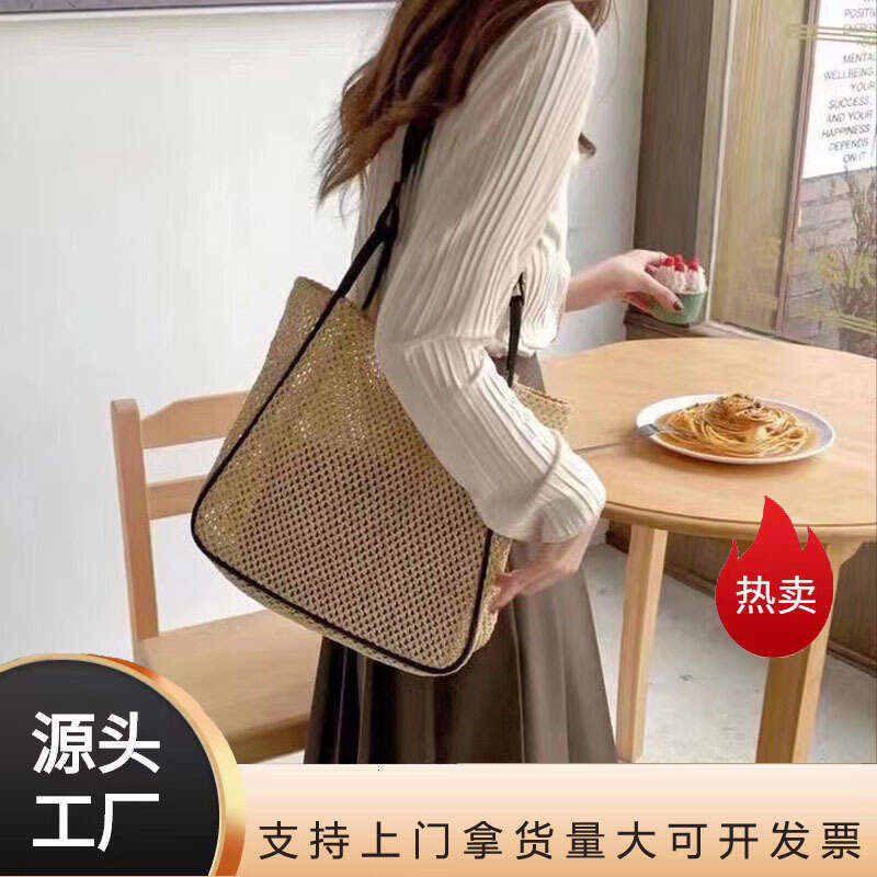 Vacation Single Shoulder Crossbody Bucket Beach Mother-Daughter Women Woven Commuting Bag Light Luxury B5