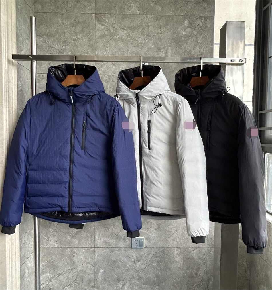 High-end Outdoor Waterproof Thick Insulated Down Jacket Men's short hooded lightweight style