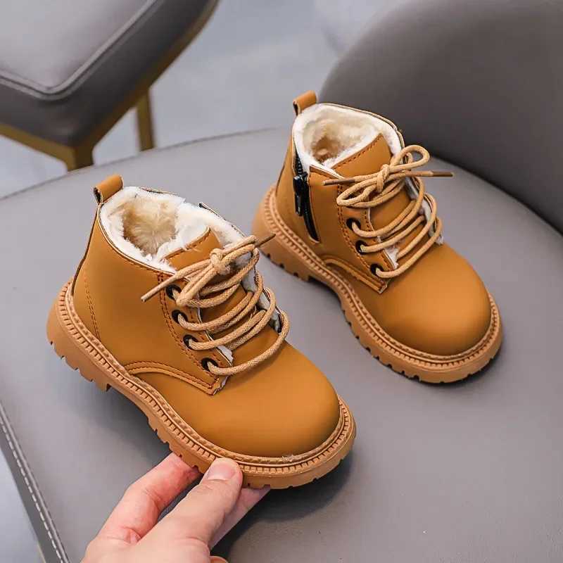 2024 Autumn Winter Boots for Kids Leather Shoes Thickened Warm Girl Snow Boots Cotton Shoes for Boys Sneakers XJ250812