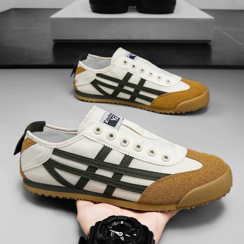 Fashion Men Casual Shoes Lightweight Cloth Running Outdoor Sneakers Comfortable Walking Sports Shoes Breathable Jogging Shoes Z250812