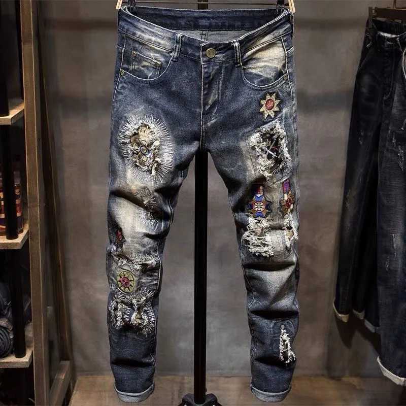 2024 Summer New Fashion Trend Printed Ripped Jeans Mens Casual Slim Comfortable Breathable High-Quality Denim Pants 28-36 X250812