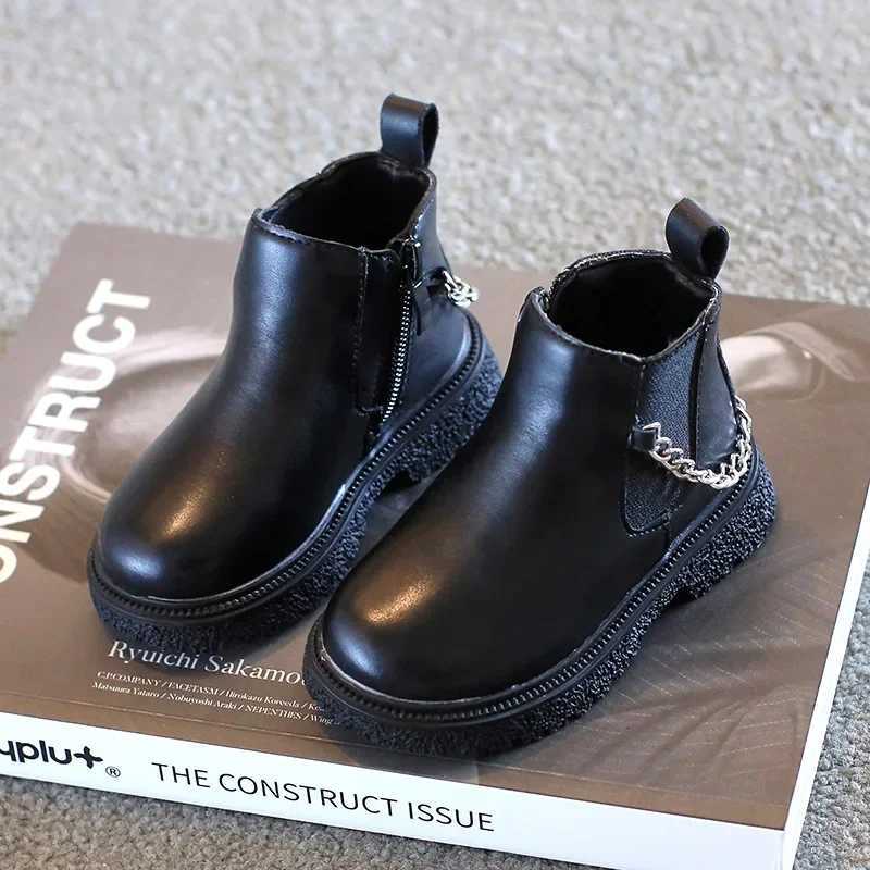 irls Boot British Sle Kids Leather Boots Autumn Winter Boys Solid Chain Ankle Boot Fashion Childrens Sneakers Botas Mujer XJ250812