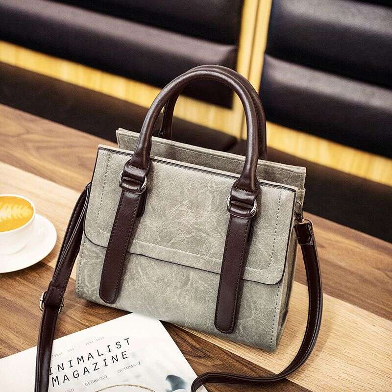 Women's Handbag Fashionable Contrasting Color 2024 New Crossbody Large Capacity Casual Versatile Retro Trendy Temperament Steel Feel Bag