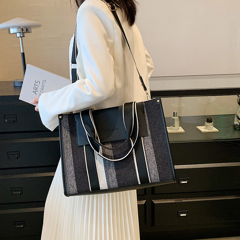 Canvas Summer New Color-Block Striped Shoulder Casual Commuter Large Capacity Crossbody Tote Bag