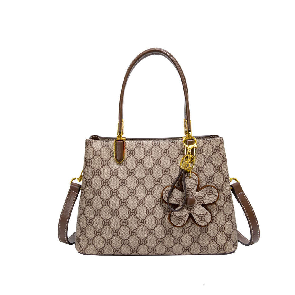 Internet Monica Qiqi Celebrity Live Streaming Color-Block Handheld Tote Mommy Women's Single Shoulder Crossbody Commuter Bag