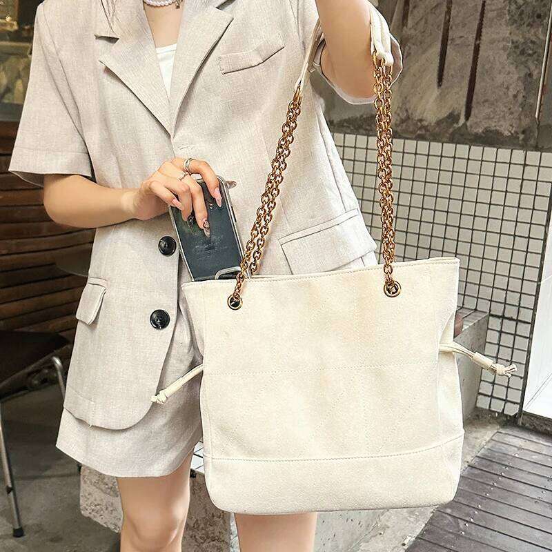 LEFTSIDE Small Faux Suede Tote 2025 Winter Designer New Shoulder Young Women's Underarm Bag Handbags and PursesFashion designer's style