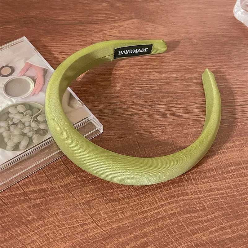 Fresh Summer Green Hair Bands Padded Sponge Hair Hoops for Women Fashion Daily Travel Dress Thick Air Cushion Band X250812