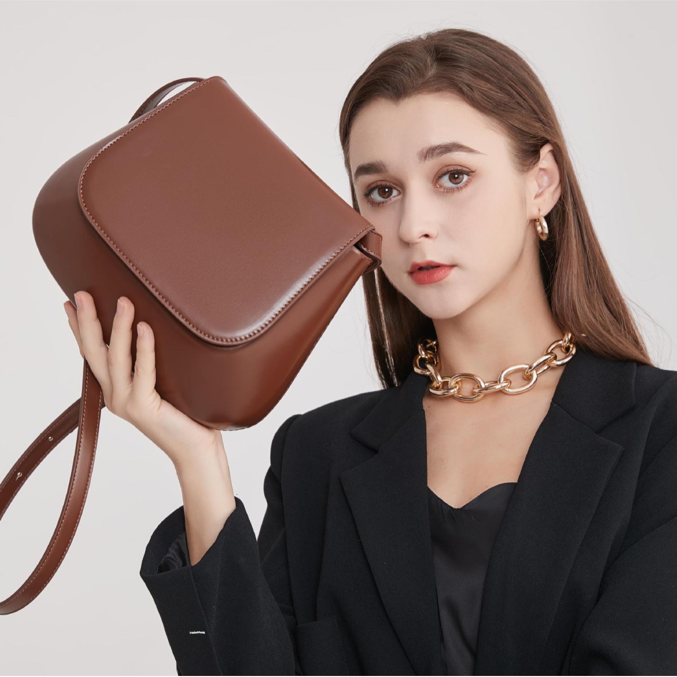 Saddle Women Crossbody New High-end Versatile Shoulder Small Square Design Chestnut Bag