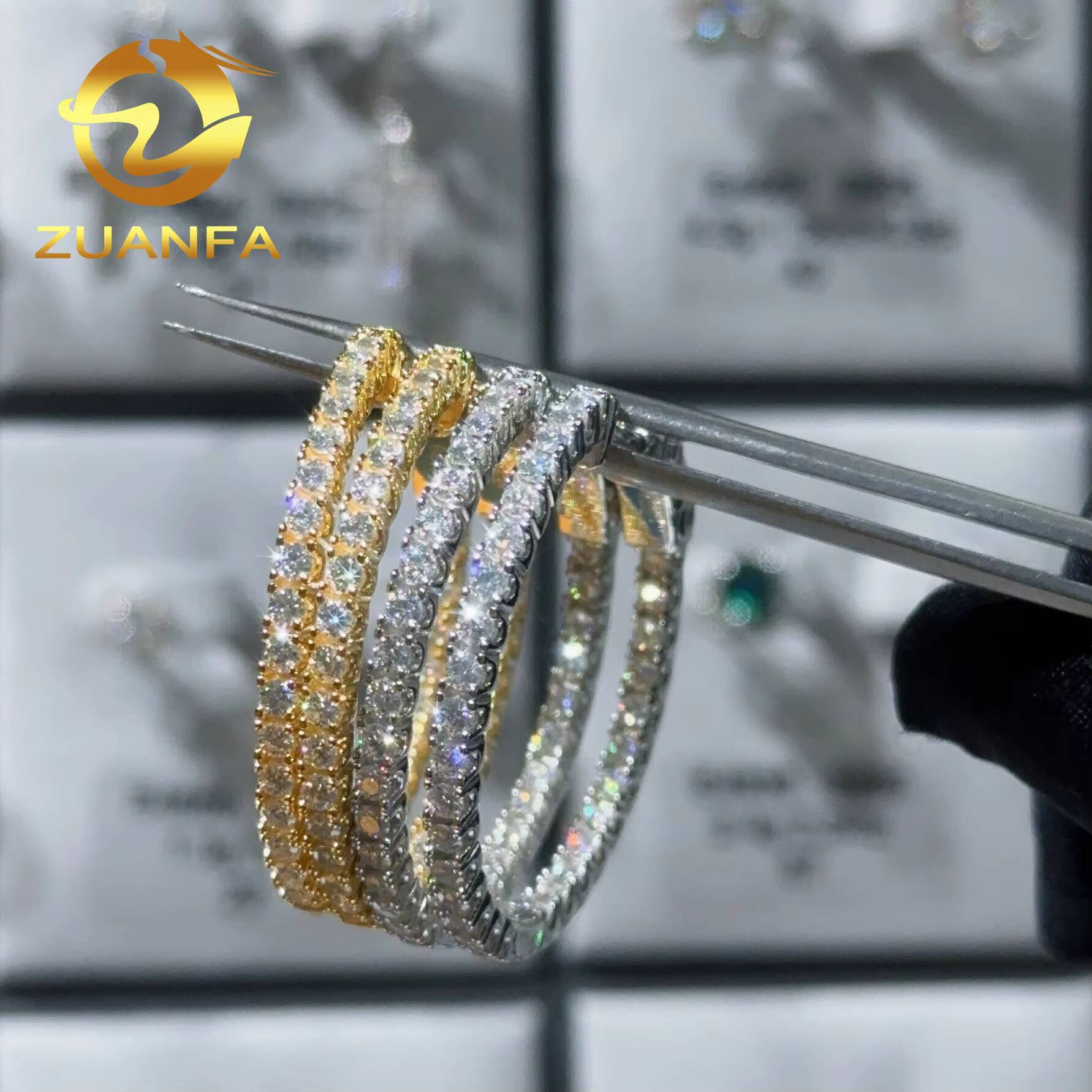 Fashion Women Jewelry Moissanite Earrings 18k Gold Plated 2mm Round Moissanite Earrings Hoop 925 Sterling Silver Crew Back