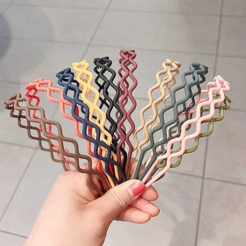 2024 New Fashion Solid Color Resin Geometric Grid Anti-slip Wave Hair Band for Women Girls Hair Accessories X250812
