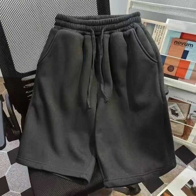 Korean-style casual loose five-inch shorts for men in summer solid color mid-length pants, quick-drying, breathable, wide-leg, suitable for wearing as