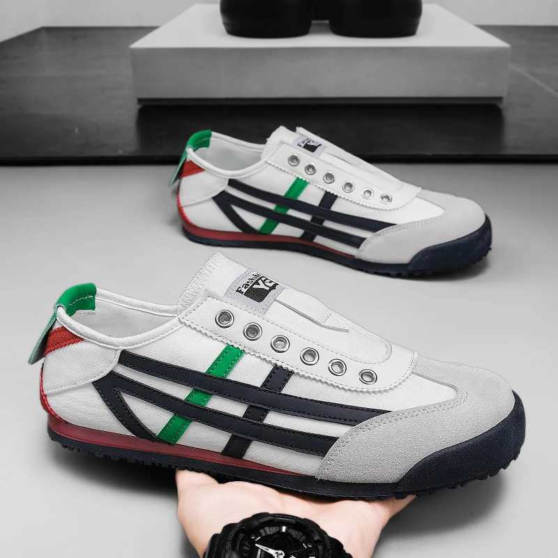 Fashion Men Casual Shoes Lightweight Cloth Running Outdoor Sneakers Comfortable Walking Sports Shoes Breathable Jogging Shoes Z250812