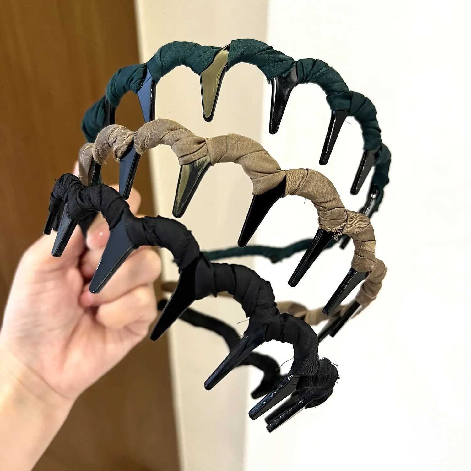 Korean Bangs Broken Hair Teethed Non-slip U Shape Hair Hoops Hairbands For Women Girls Sweet Band Fashion Hair Accessories X250812