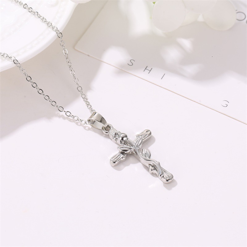 Vine Fashion Leaf Cross Necklace For Men And Women Simple Choker