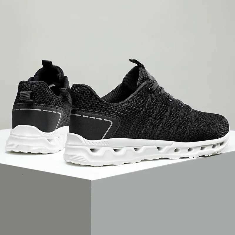2025 Mens Gym Shoes Light Summer FAshion Air Mesh Casual Sneakers Black Tennis Sport Shoes Hiking Shoes Rubber Large Size Z250812