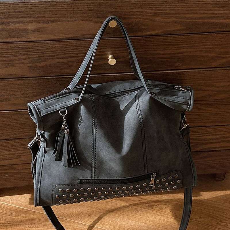 Ladies' original homemade wasteland subculture design retro large-capacity heavy industry punk rivet slung commuter bag handbag