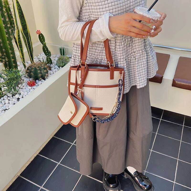 PU Leather Simple Crossbody Bags Large Capacity Black Sling Bucket Trendy Shoulder Bag Tote Handbag With Matching Clutch