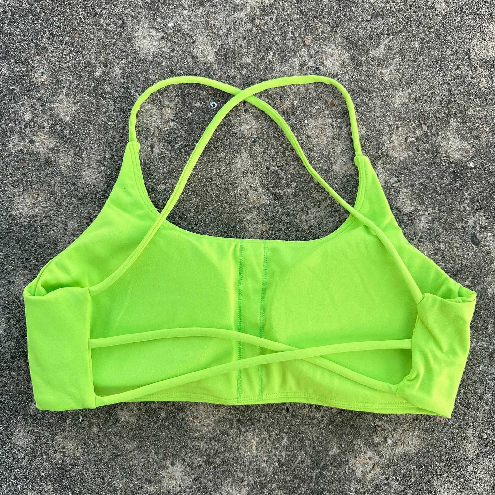 Solid Color Women Cross Back Spaghetti Strap Fitness Sports Bra Soft High Strength Tight Top Gym Underwear With Chest Pad Z250812