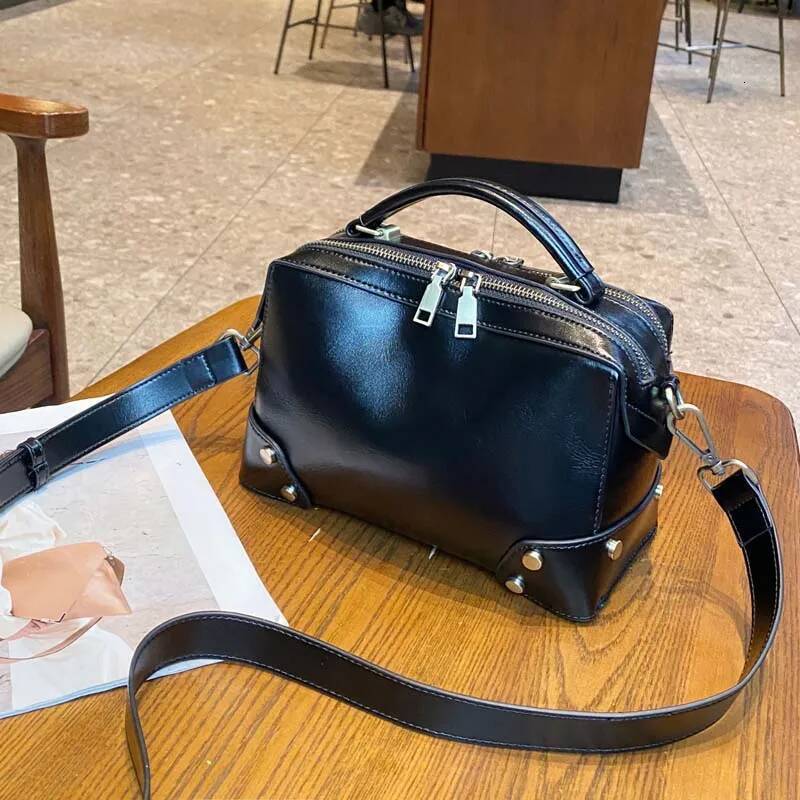 Leather women handbags quality Boston Pillow fashion Commuter shoulder crossbody bag solid color ddmymarket