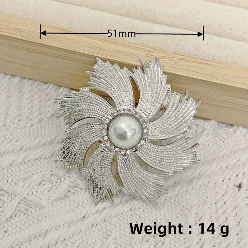 Womens Stylish Fixed Clothes Jewelry Set: Premium Sunflower Brooches & Matching Camelia Pins