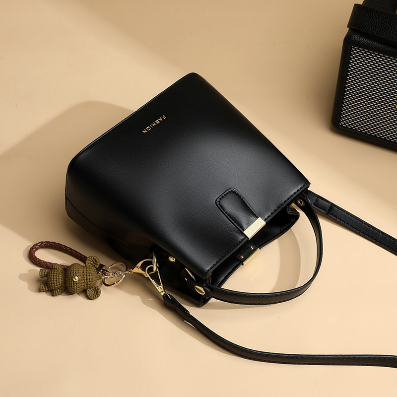 designer bag Trendy Small Bags for Women 2025 New Spring Summer Versatile Luxury bag Shoulder Crossbody Bag Korean Style Textured Handbag Bucket Bag