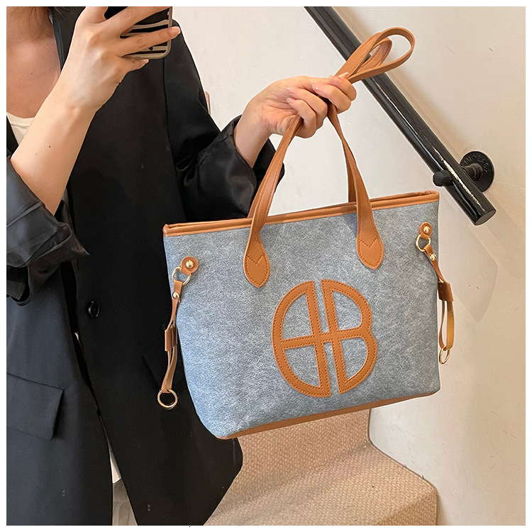 Commuter Large Capacity Underarm Bag 2025 New Women's Designer Casual Fashion Shoulder Bag Elegant Color Block Handbag High Quality Evening Dress