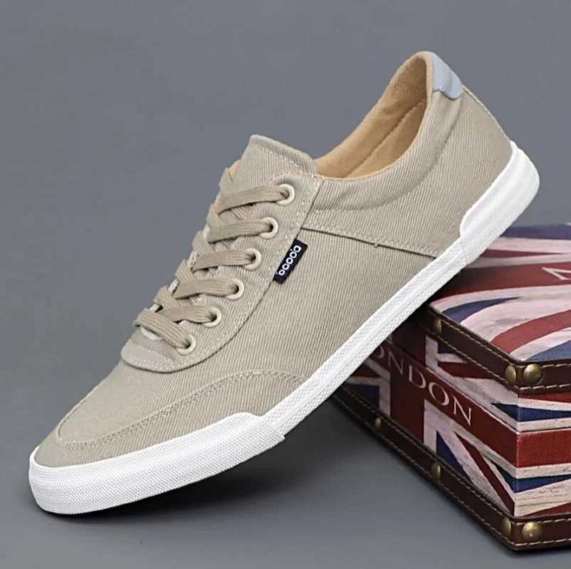 Summer Mens Canvas Shoes Cloth Soft Sneakers Mens Canvas Shoes Breathable Vulcanized Wear Resistant Sneaker Z250812