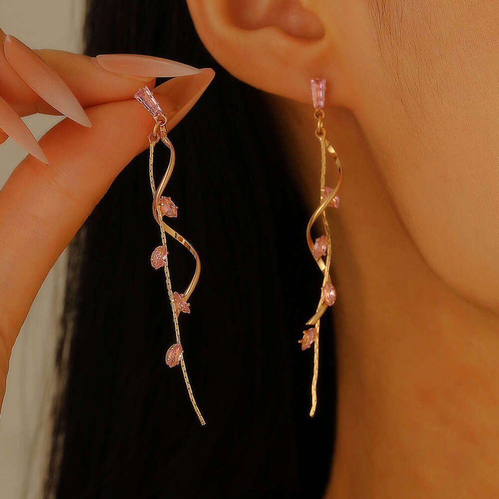 French Light Long Zircon Tassel Earrings for Women, INS Style Elegant Rotating Twisted Stud Earrings, Internet Celebrity Ear Jewelry
