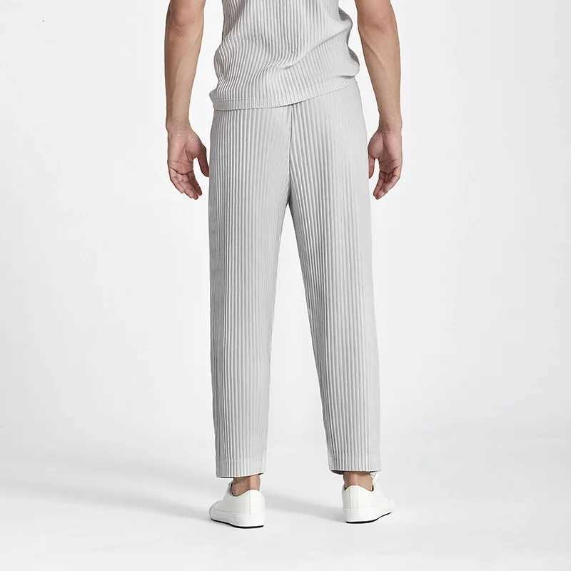 Summer Casual Pants Men Fashion Black Gray Ice Silk Pants Men Streetwear Korean Loose Pleated Pants Mens Straight Trousers S-2XL W250812