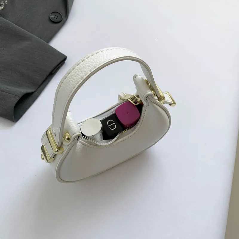 5 Colors PU Leather Lady Bag 2024 New Y2K Mini Purse Phone Bag Day Clutch Bag Fashion Half Moon Handbag Lipstick Bag Green Z250812