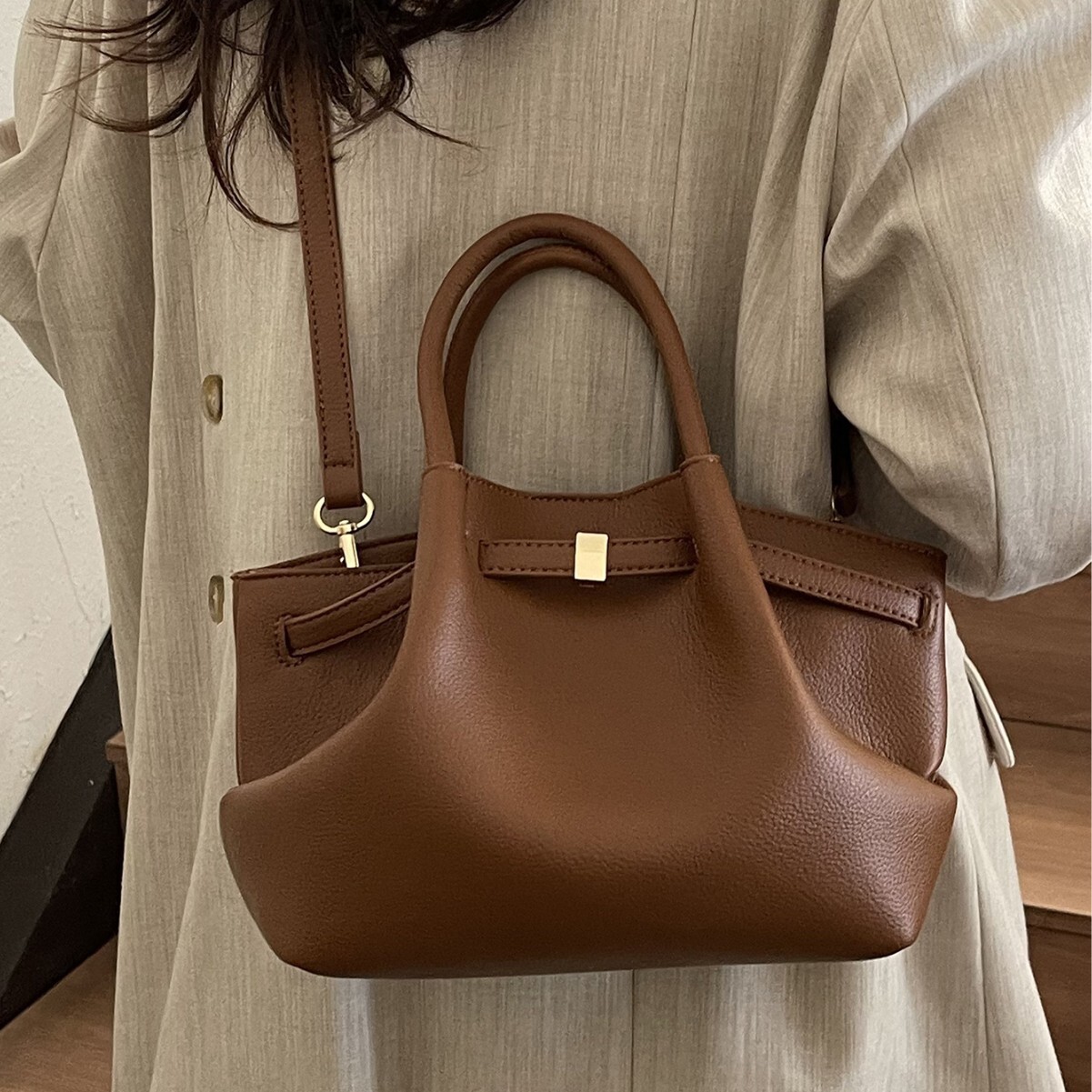 designer bag Wrinkled Handbag for Women, Large Capacity, Casual, Simple, Versatile Shoulder Bag, Niche Luxury bag Fashion Crossbody Bag