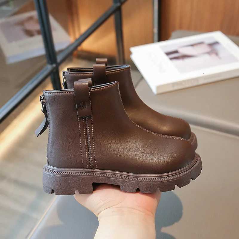Autumn New 2023 Kids Vintage Leather Boots Girls Waterproof Non-Slip Solid Zipper Princess Ankle Boots Childrens Casual Shoes XJ250812