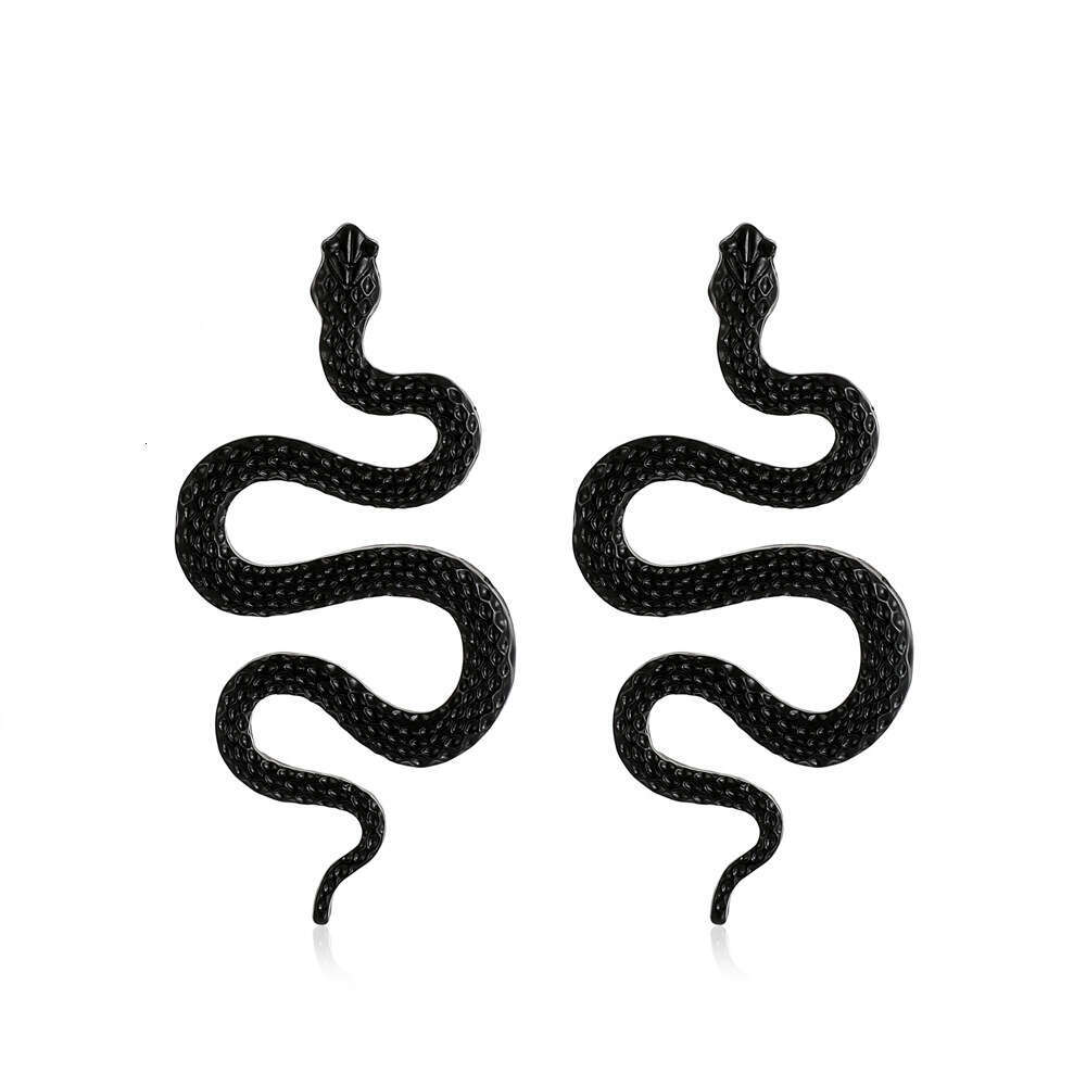 Exaggerated Three-Dimensional Fashion Punk Geometric Alloy Carved Animal Snake Stud Earrings