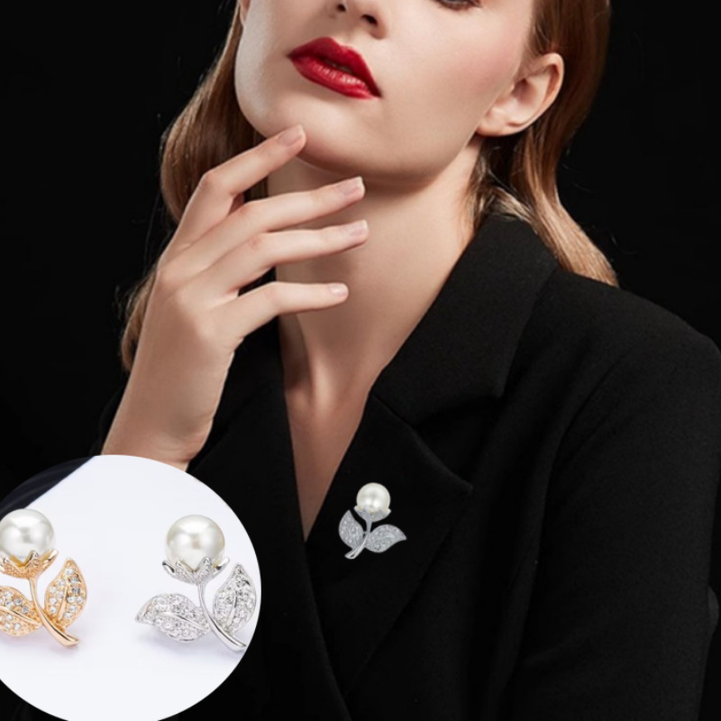 Sophisticated Ladies' Designer Jewelry Set Floral Motif Camellia Suits Buttons with Sparkling Pearls