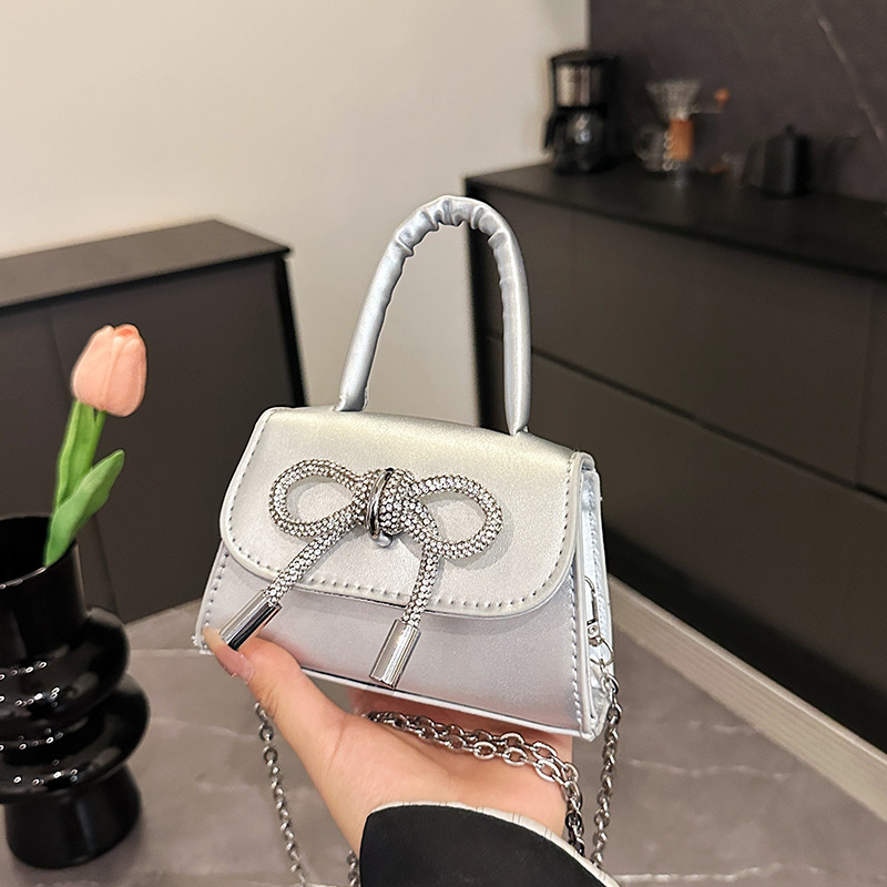 Small niche design bag for women 2025 new designer handbag versatile chain crossbody bag mouth red envelope