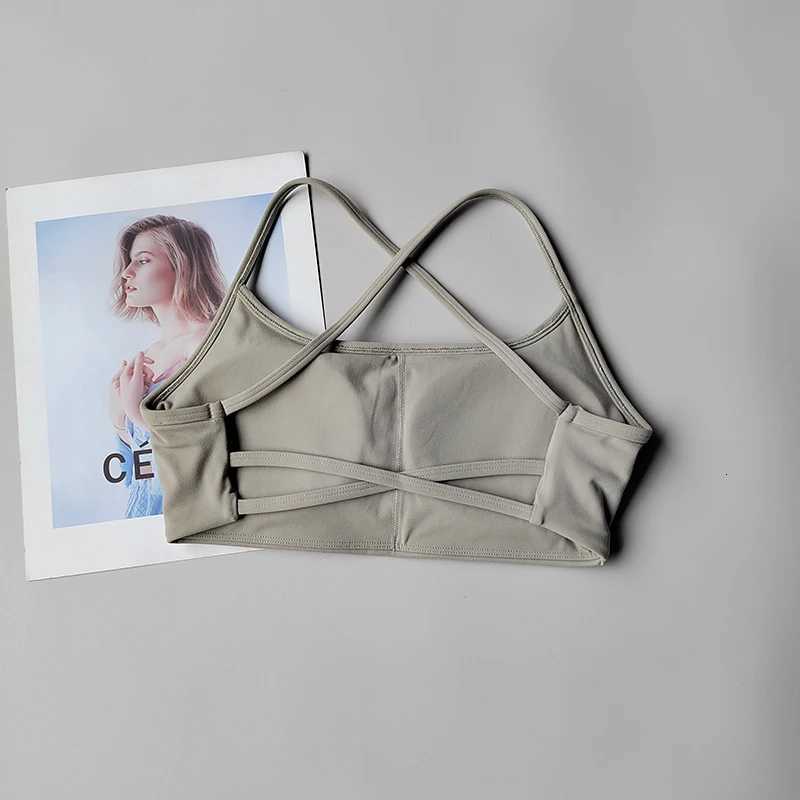 Solid Color Soft High Strength Women Fitness Bra Tight Sport Top Gym Top Training Gym Underwear Tight With Chest Pad Suit Z250812